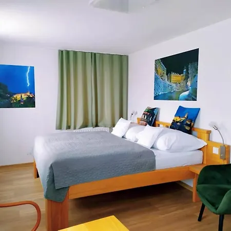 Garni Areka Český Krumlov