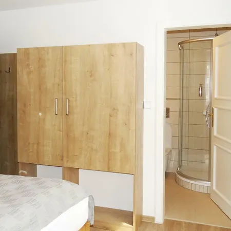 Garni Areka Český Krumlov