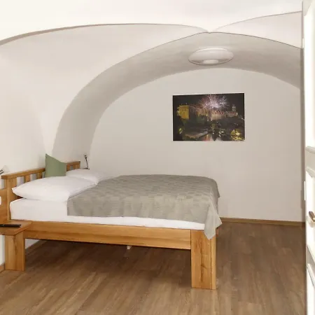 Garni Areka Český Krumlov